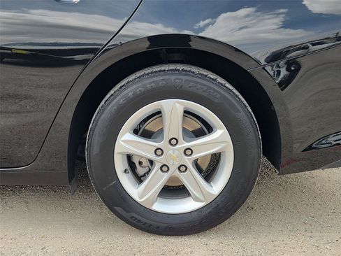 Used 2024 Chevrolet Malibu LS FWD image 30