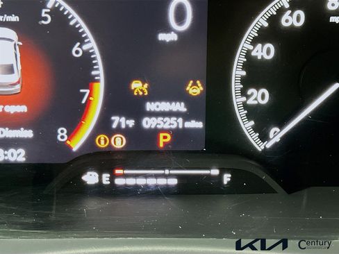 Used 2022 Honda Civic Sport image 12