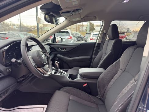 Used 2025 Subaru Outback Premium w/ Popular Package #1A image 9