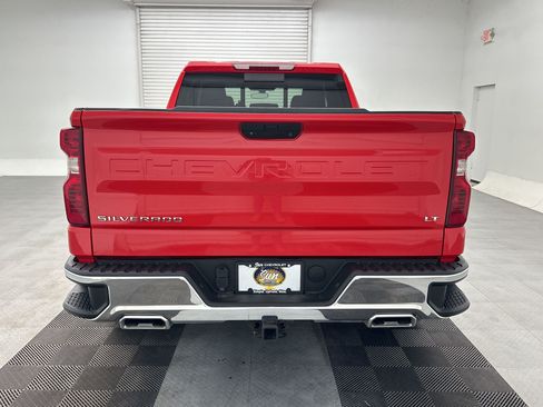 Used 2022 Chevrolet Silverado 1500 LT w/ Z71 Off-Road Package AWD/4WD image 10