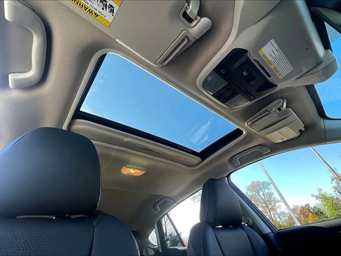 Certified 2022 Subaru Crosstrek 2.5i Limited w/ Moonroof Package 1 image 12