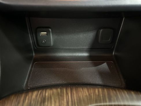 Used 2018 GMC Canyon Denali image 19