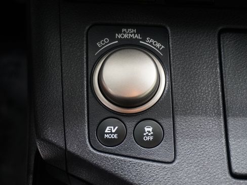 Used 2013 Lexus ES 300h w/ Luxury Pkg FWD image 21