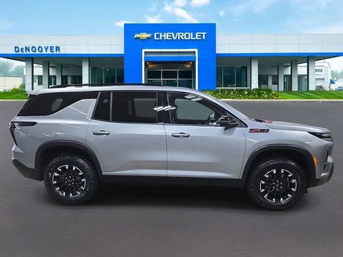 Used 2024 Chevrolet Traverse Z71 w/ LPO, Floor Liner Package image 5