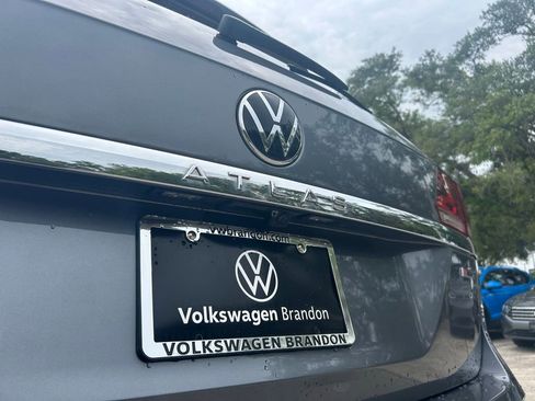 Certified 2022 Volkswagen Atlas SEL Premium AWD/4WD image 48