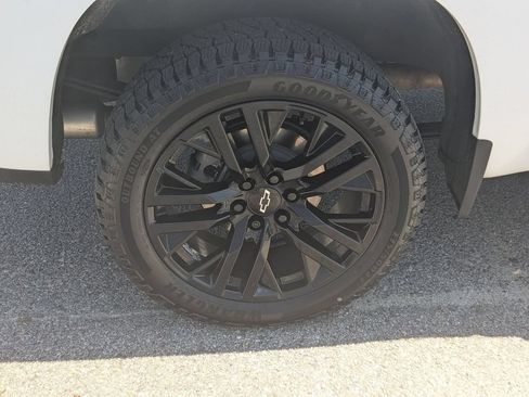 Used 2021 Chevrolet Silverado 1500 RST w/ Rally Edition AWD/4WD image 15