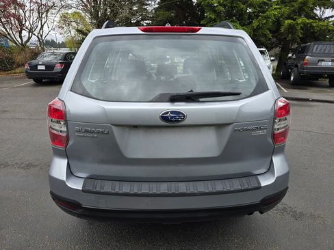 Used 2015 Subaru Forester 2.5i w/ Alloy Wheel Package AWD/4WD image 5