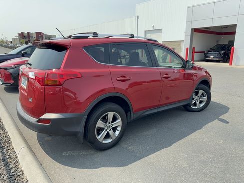 Used 2015 Toyota RAV4 XLE AWD/4WD image 4