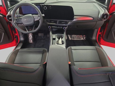 New 2025 Chevrolet Equinox EV RS w/ Convenience Package II FWD image 9