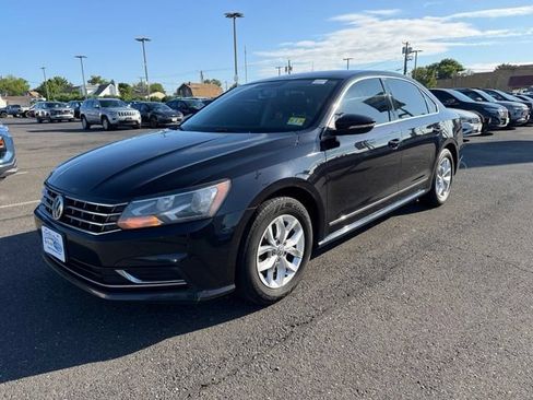 Used 2017 Volkswagen Passat 1.8T S FWD image 3