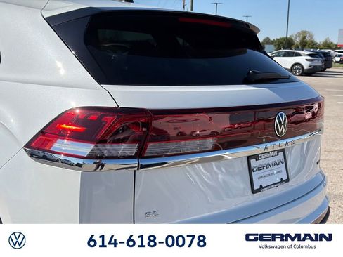 New 2026 Volkswagen Atlas Cross Sport SE AWD/4WD image 14