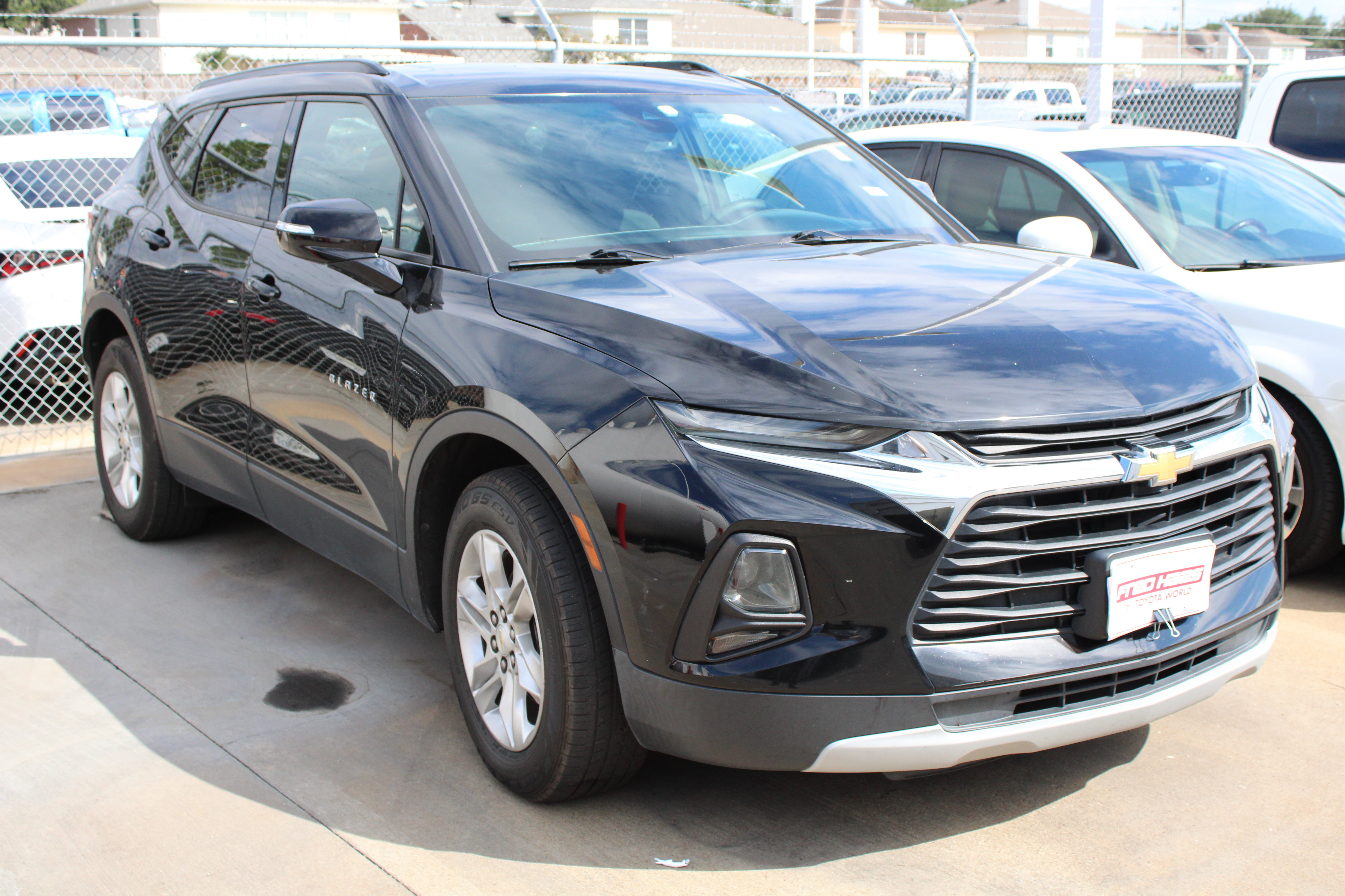 Used 2021 Chevrolet Blazer LT FWD image 2