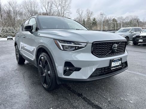 New 2026 Volvo XC40 B5 Ultra w/ Climate Package image 2