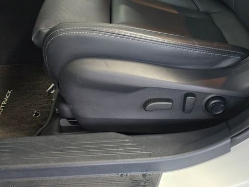 Used 2022 Subaru Outback Limited image 24