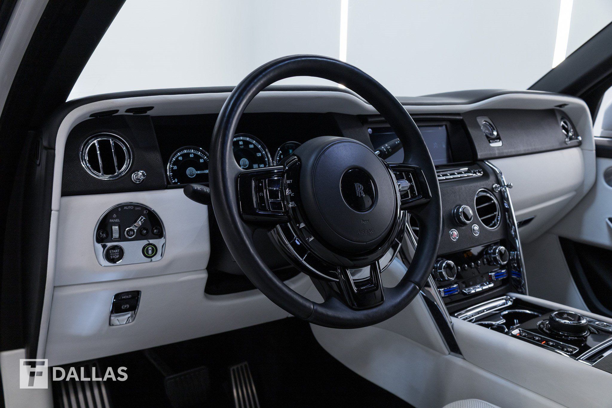 Used 2019 Rolls-Royce Cullinan AWD/4WD image 4