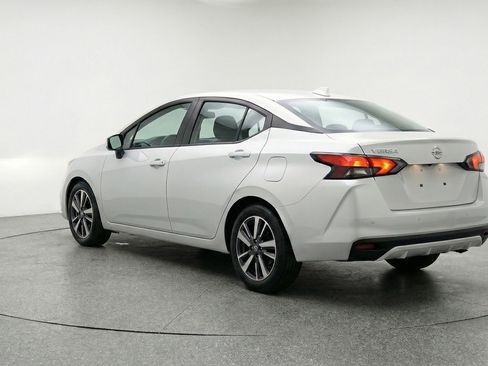 Used 2025 Nissan Versa SV FWD image 6