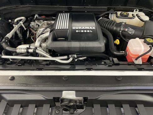 Used 2024 Chevrolet Silverado 1500 High Country w/ High Country Premium Package AWD/4WD image 37