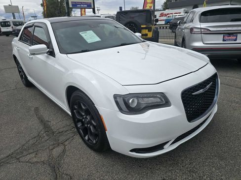 Used 2019 Chrysler 300 S w/ Safetytec Plus Group AWD/4WD image 4