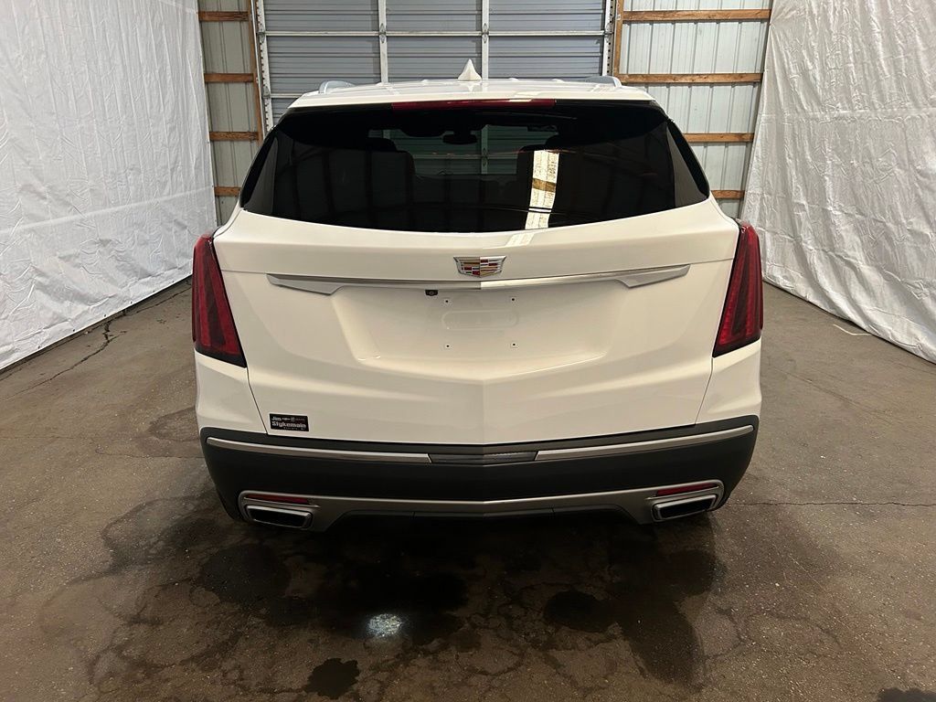 Used 2024 Cadillac XT5 Premium Luxury FWD image 3