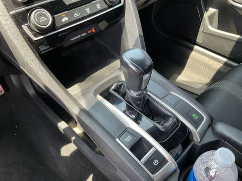 Used 2020 Honda Civic Sport image 15