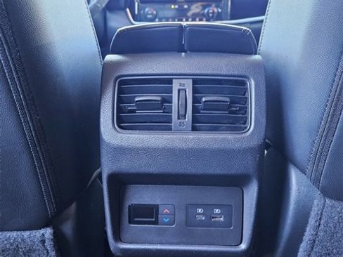 Certified 2023 Nissan Rogue SL w/ SL Premium Package image 17