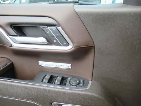 Certified 2024 GMC Sierra 1500 Denali w/ Denali Reserve Package RWD image 24