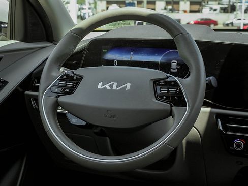 Used 2023 Kia Niro Wave FWD image 17
