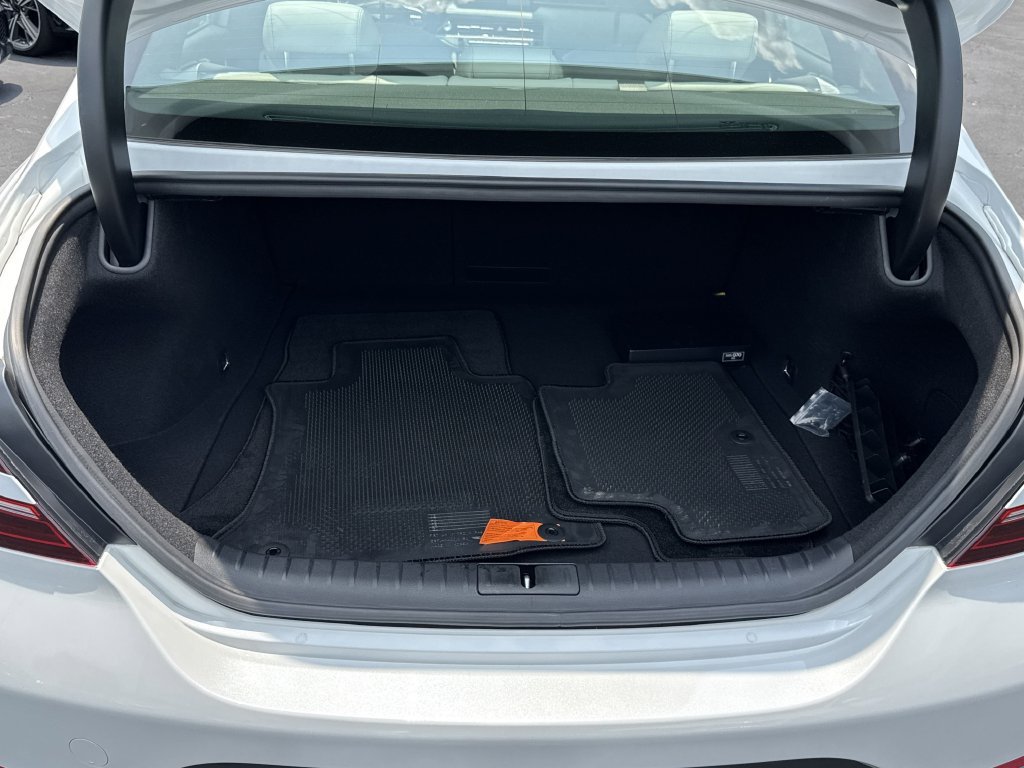 Used 2025 Genesis G70 2.5T RWD image 18