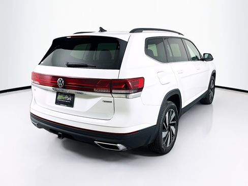 Used 2025 Volkswagen Atlas SE image 9