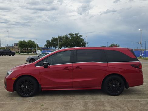 Used 2026 Honda Odyssey Sport-L image 7