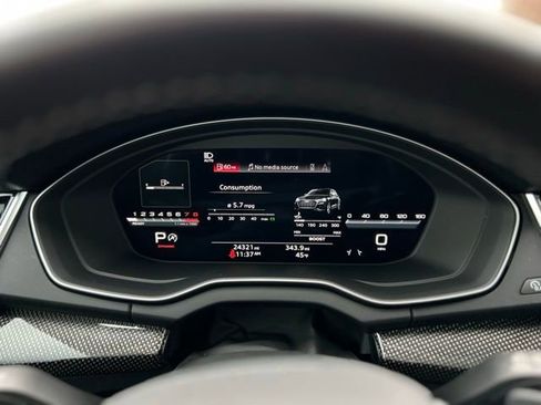Used 2024 Audi SQ5 Prestige image 22