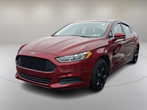 Used 2016 Ford Fusion SE image 5