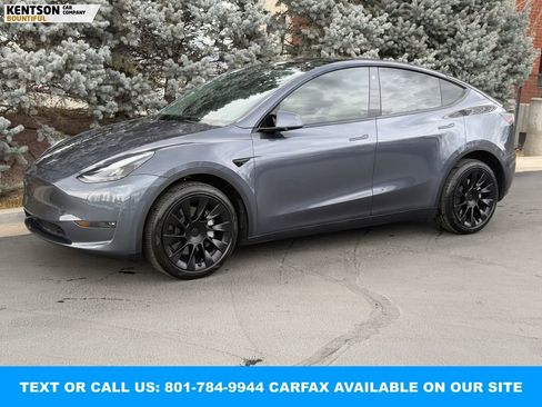 Used 2023 Tesla Model Y Long Range image 1