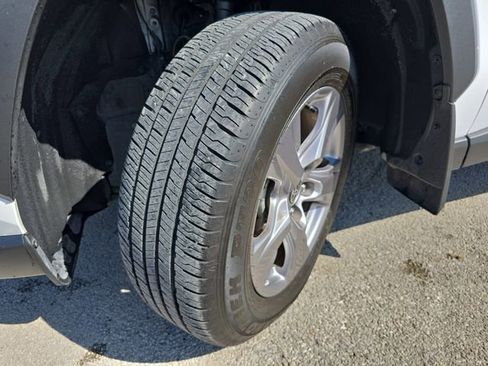 Used 2025 Toyota RAV4 XLE w/ Convenience Package image 33