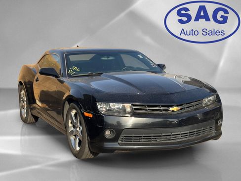 Used 2015 Chevrolet Camaro LT w/ 1LT Preferred Package RWD image 2