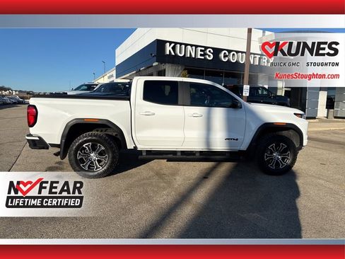 Used 2024 GMC Canyon AT4 image 13