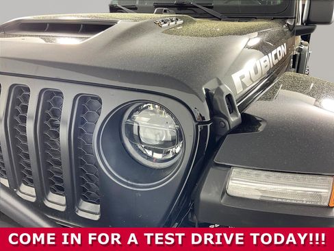 Used 2022 Jeep Wrangler Unlimited Rubicon w/ Xtreme Recon 35" Tire Package AWD/4WD image 28