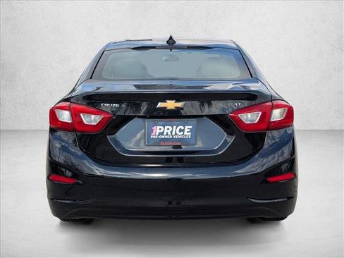 Used 2018 Chevrolet Cruze LT w/ LT Fleet Convenience Package image 7