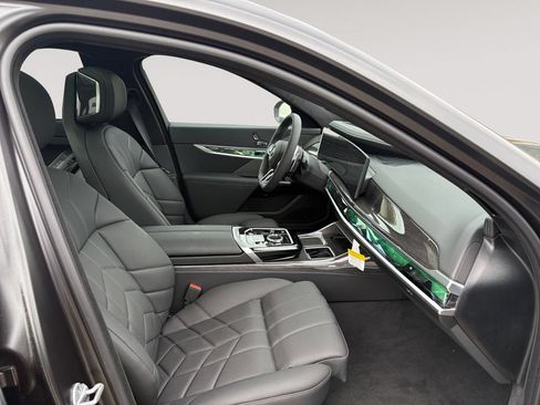 New 2026 BMW 740i xDrive AWD/4WD image 15