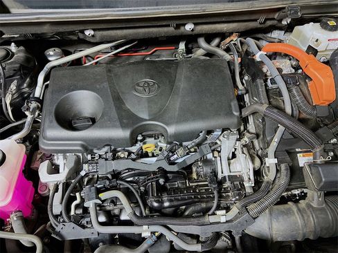 Certified 2021 Toyota RAV4 XLE Premium image 25