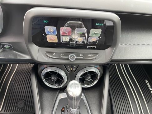 Used 2016 Chevrolet Camaro SS image 21