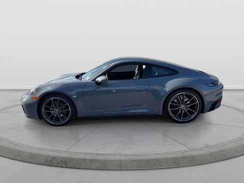 Used 2024 Porsche 911 Carrera RWD image 5