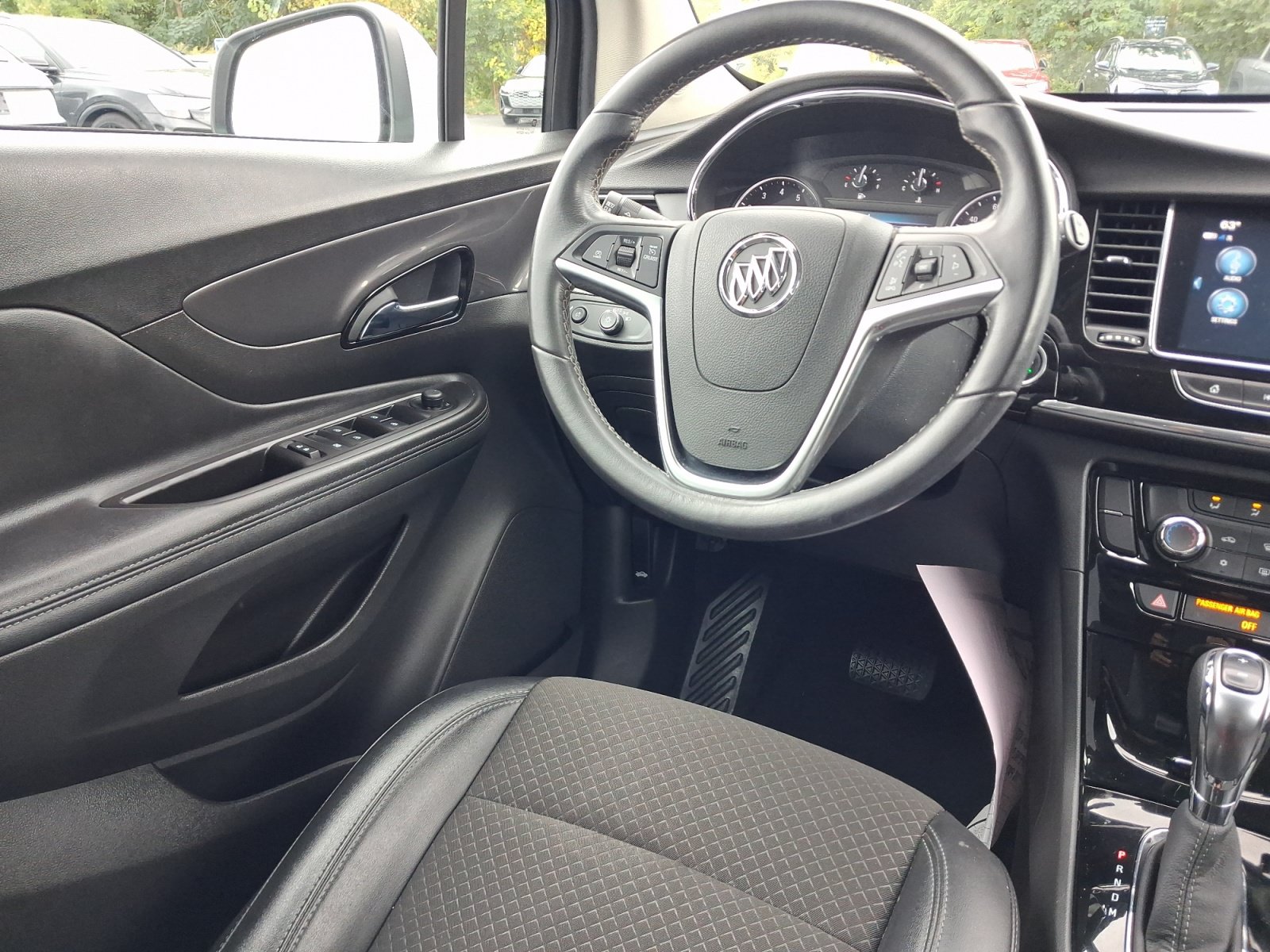 Used 2020 Buick Encore Preferred w/ Safety Package FWD image 22