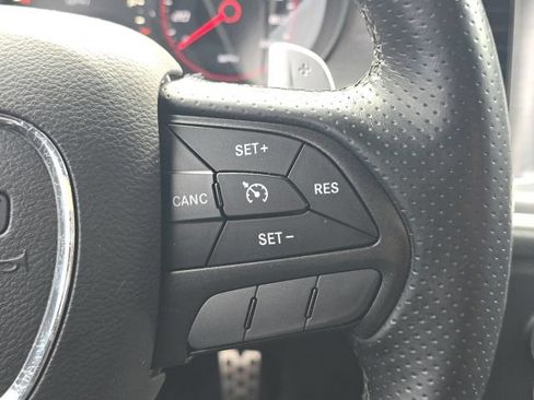 Used 2017 Dodge Charger R/T RWD image 38