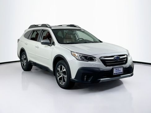 Used 2022 Subaru Outback Touring XT image 3