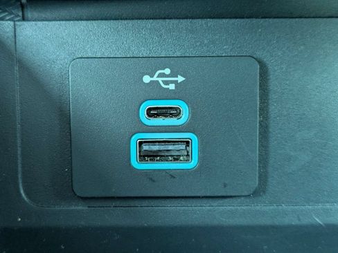Used 2025 Ford Mustang GT RWD image 21