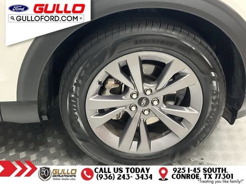 Certified 2022 Ford Explorer XLT w/ Equipment Group 202A RWD image 30