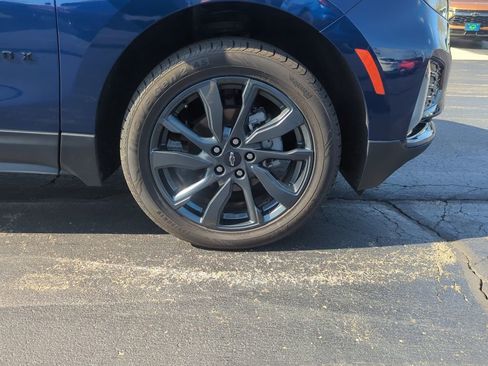 Certified 2023 Chevrolet Equinox RS w/ LPO, Floor Liner Package image 11