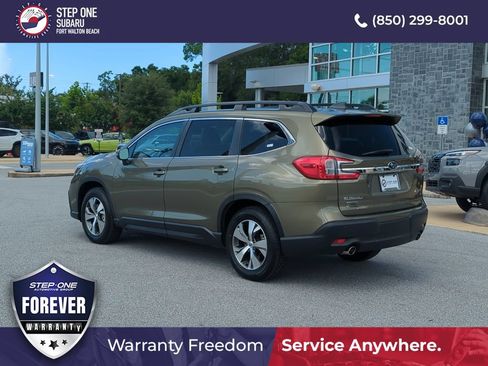 Used 2023 Subaru Ascent Premium w/ Convenience Package AWD/4WD image 5