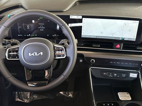 New 2026 Kia Carnival SX w/ SX Dark Edition Package FWD image 11